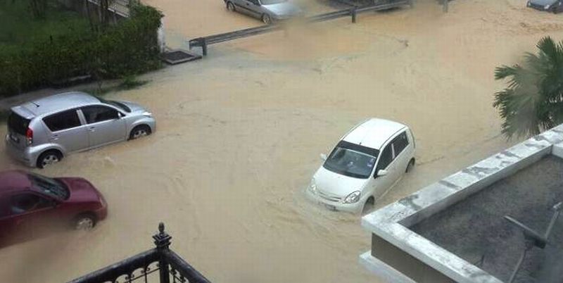 autos, cars, kia, autos perodua, perodua and naza kia malaysia offer to help penang flood victims