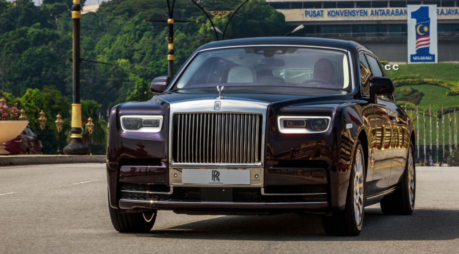 autos, cars, rolls-royce, autos rolls-royce phantom, new rolls-royce phantom comes to malaysia, priced from rm2.2m