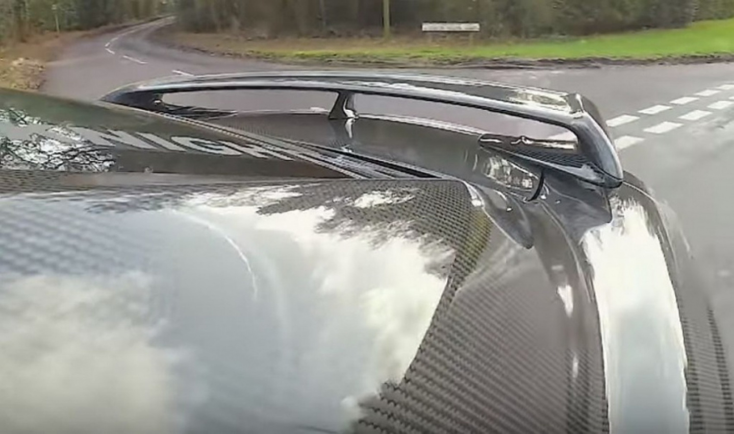 autos, cars, nissan, autos nissan, this is a completely carbon-fibred godzilla nissan gt-r!
