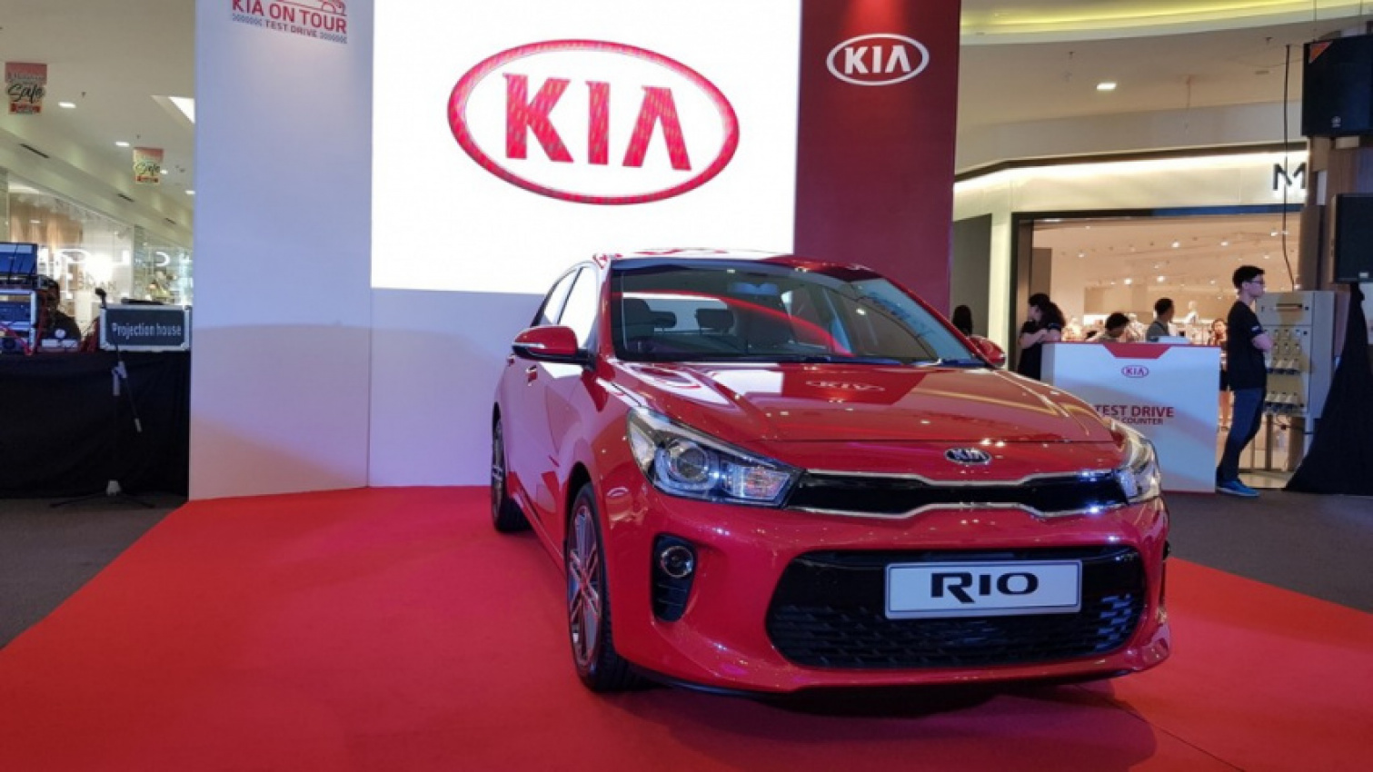 autos, cars, kia, autos kia, kia rio, the new kia rio available in east malaysia