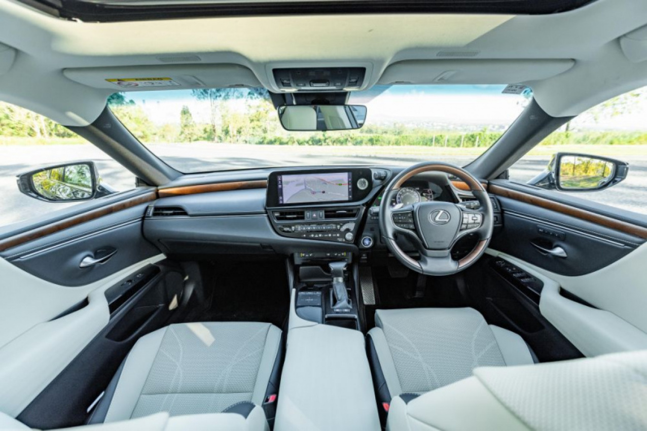 autos, cars, lexus, android, android, 2022 lexus es300h luxury review