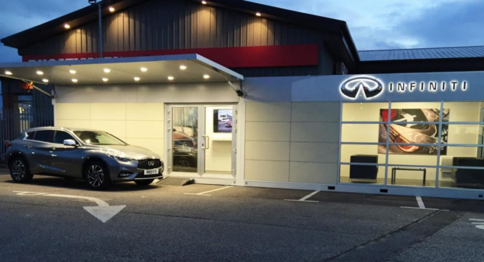 autos, cars, infiniti, autos infiniti, infiniti sets up short usage showrooms to assist new centre start-ups