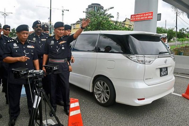 autos, cars, automated number plate recognition device, johor, johor leads move to nab traffic offenders using automated number plate recognition device
