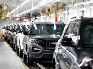 auto, car, carmakers, economic survey 2022, global economy, semiconductors, carmakers saddled with backlog of over 7 lakh orders: economic survey