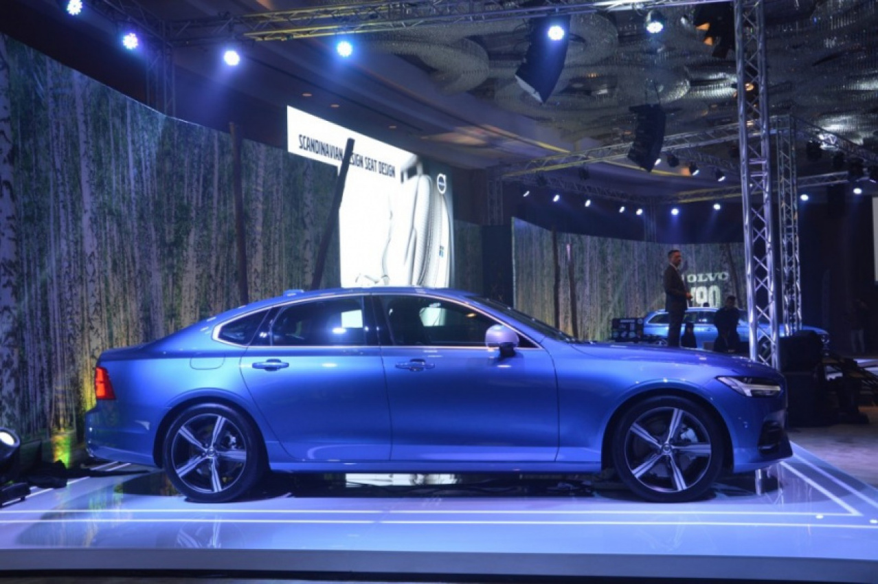 autos, cars, volvo, autos volvo, volvo s90, 2017 volvo s90 and v90 t6 r-design awd arrive at rm453,888 and rm458,888