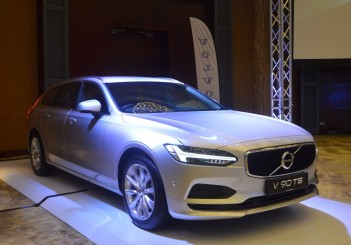 autos, cars, volvo, autos volvo, volvo s90, 2017 volvo s90 t5 sedan and v90 t5 estate: rm388,888 and rm393,888