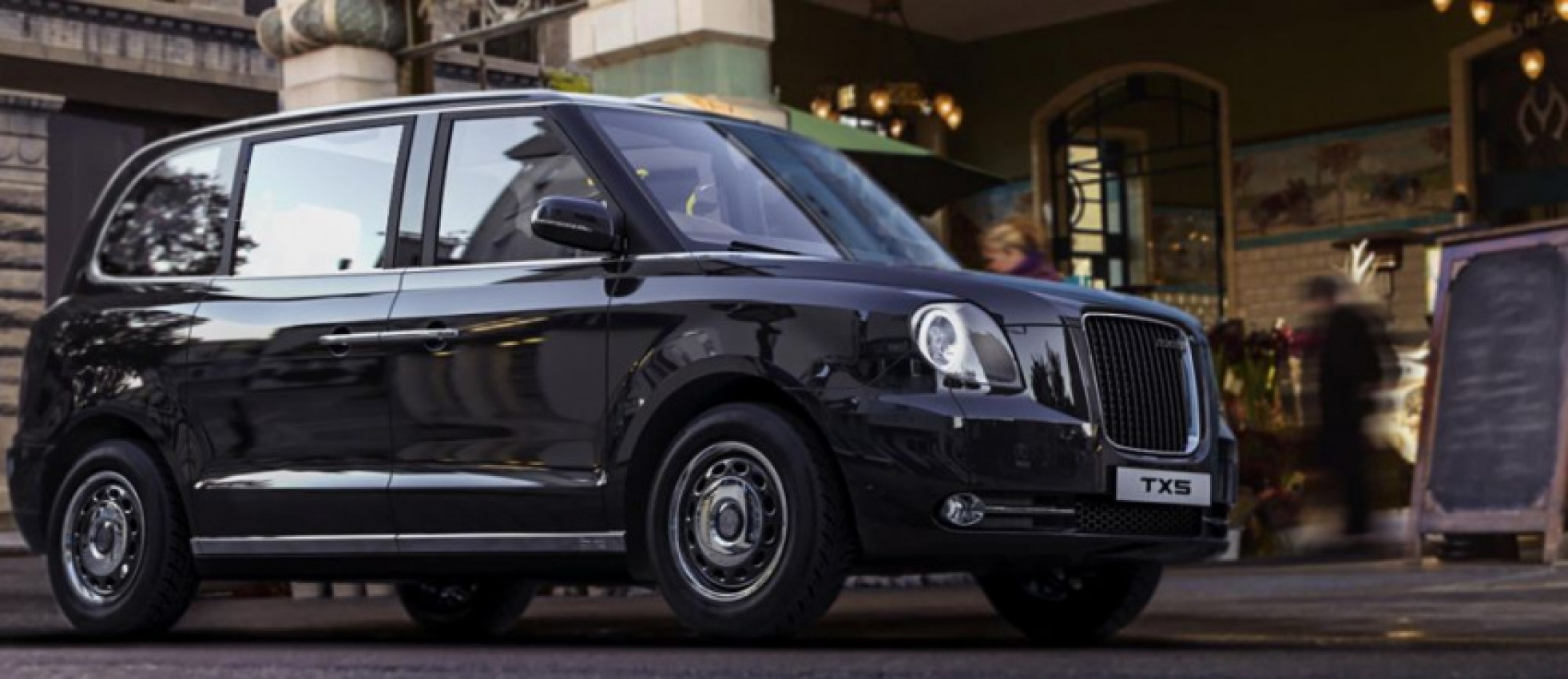 autos, cars, geely, autos geely, geely-owned british plant fires up to make new fuel sipping london taxis