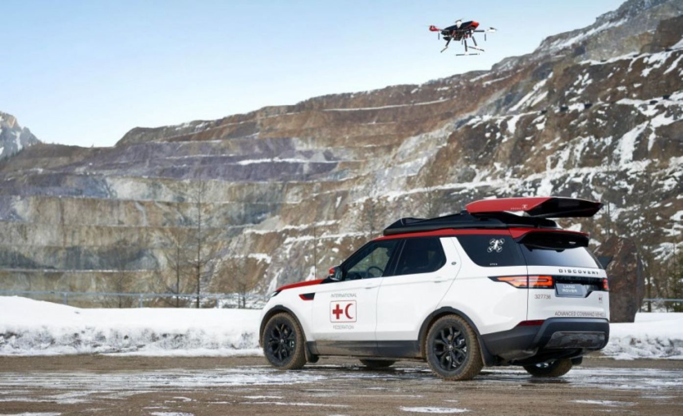 autos, cars, land rover, autos land rover discovery, land rover discovery, project makes a hero out of land rover discovery (and its drone)