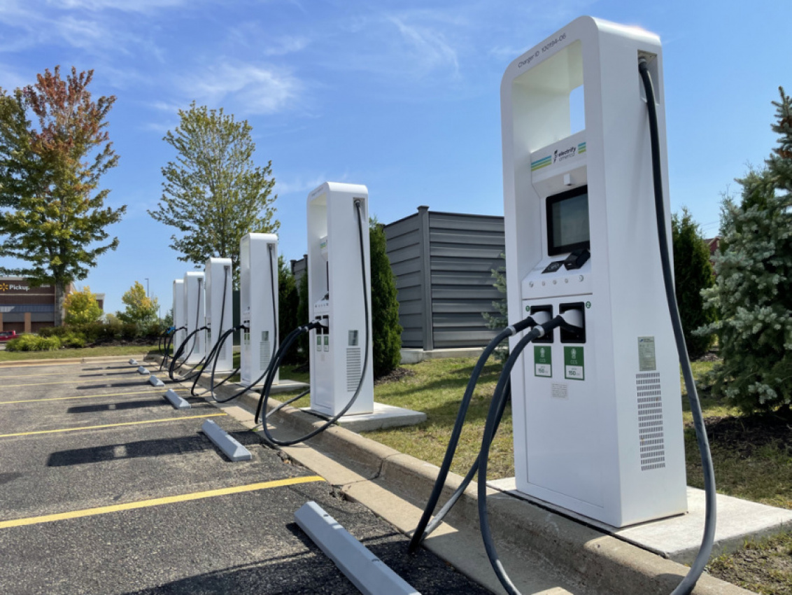 autos, cars, charging, electric cars, electrify america tops other ev charging networks in study of user experience