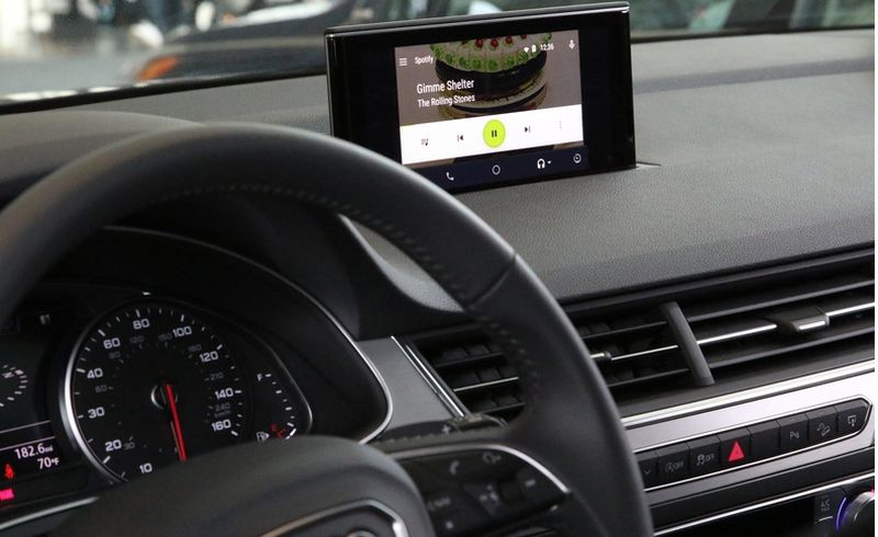 apple, apple car, autos, cars, google, android, autos news, android, magazine test damns auto apps from apple and android