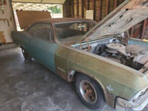 autos, cars, chevrolet, chevrolet impala, chevrolet impala ss discovered in a barn has been hiding for 30 years…