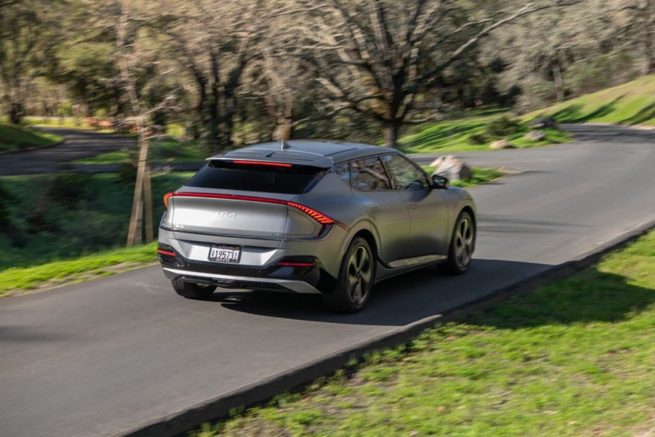 autos, cars, green cars, kia, the 2022 kia ev6 makes a bold play for first-time electric buyers