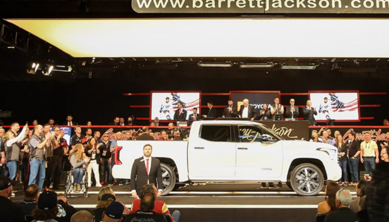 autos, cars, toyota, tundra, a 2022 toyota tundra just sold for $700,000-what?