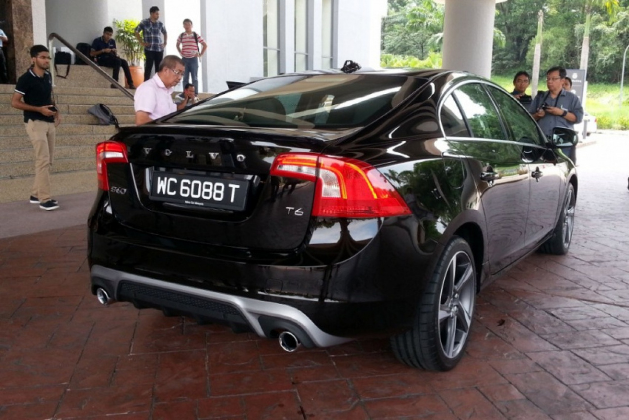 autos, cars, volvo, autos volvo, volvo s60, revised and more powerful volvo s60 arrives