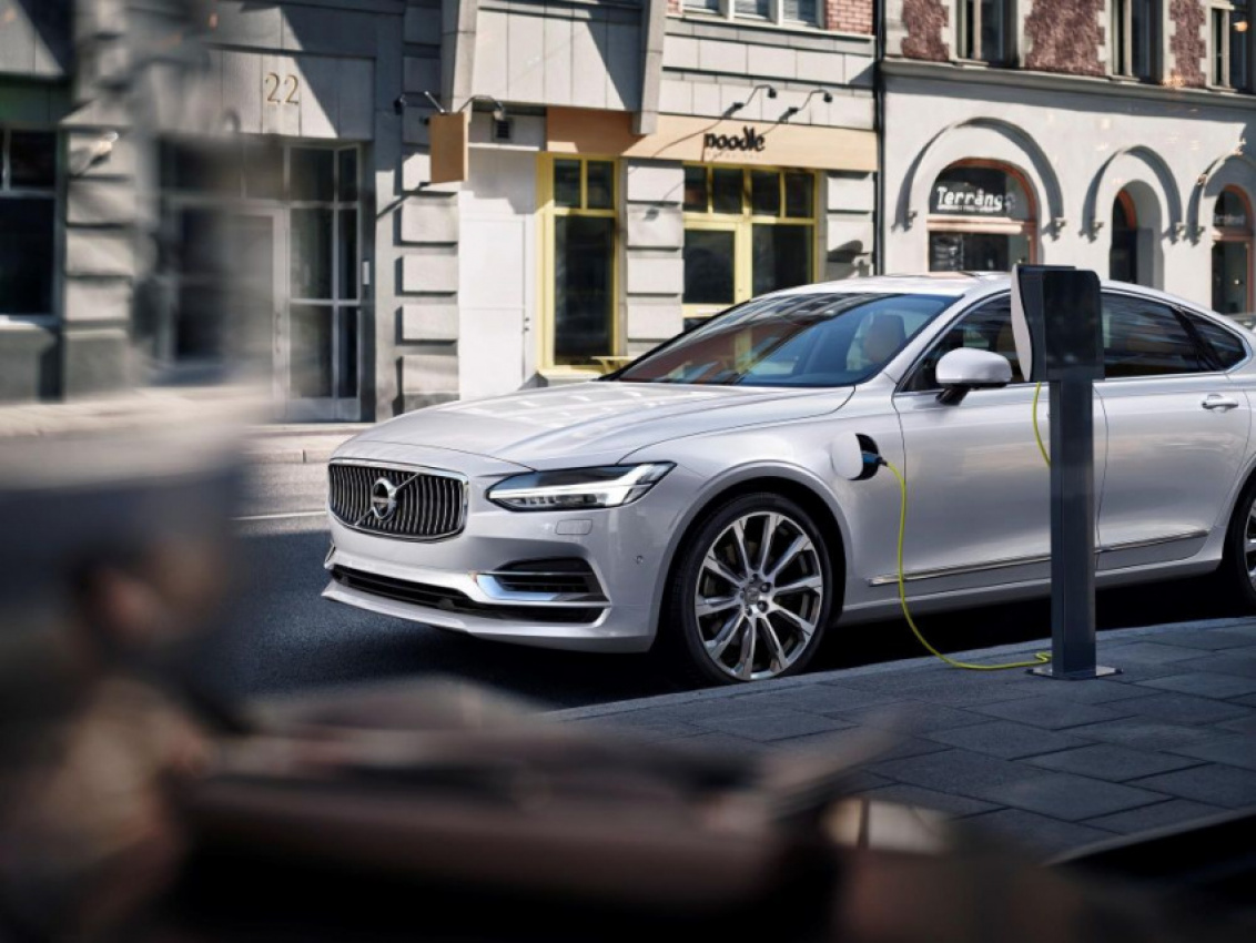 autos, cars, volvo, autos volvo, volvo targets sales of one million electrified cars by 2025