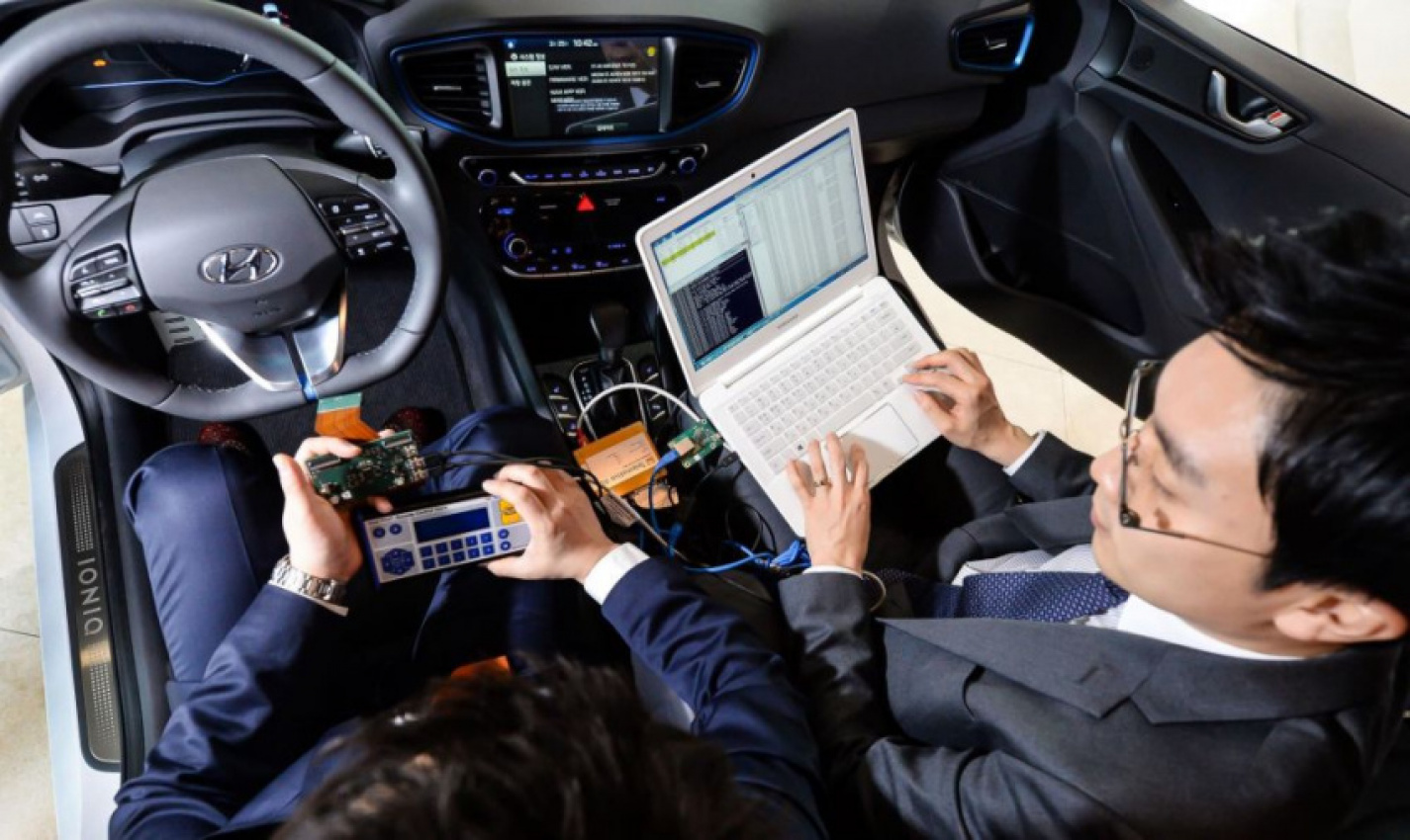 autos, cars, hyundai, autos hyundai, autos news, hyundai sets out roadmap for hyper-connectivity