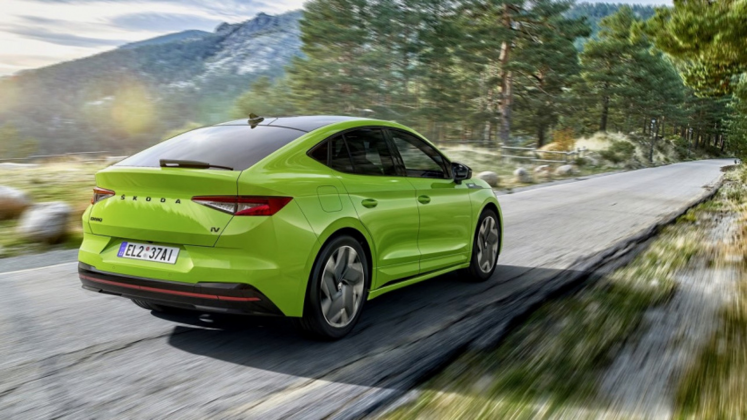 autos, cars, coupe, coupe-suv, electric, enyaq, skoda, 2022 skoda enyaq coupe debuts hotter rs variant