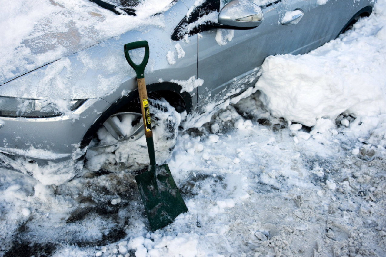 autos, cars, cars, maintenance, winter, does ice ruin car paint?