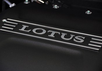 autos, cars, lotus, lotus evora 400 arrives