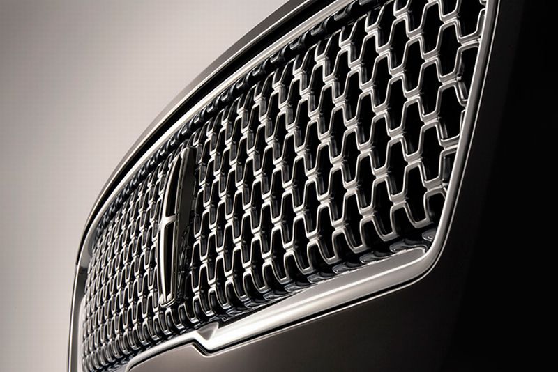 autos, cars, ford, lincoln, ford's lincoln brand debuts new face for its best-selling model