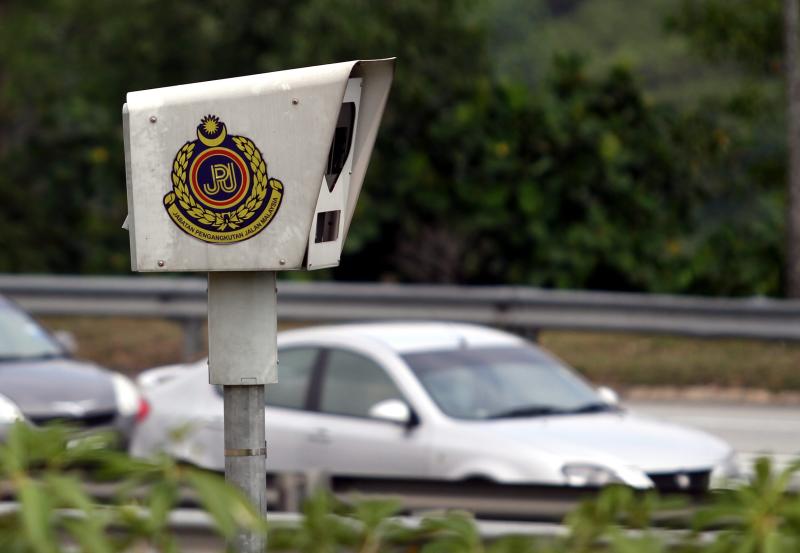 autos, cars, mini, rm60mil paid to two firms for aes, says transport ministry