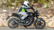 autos, cars, triumph, spotted: triumph's new baby street single caught testing in the sun
