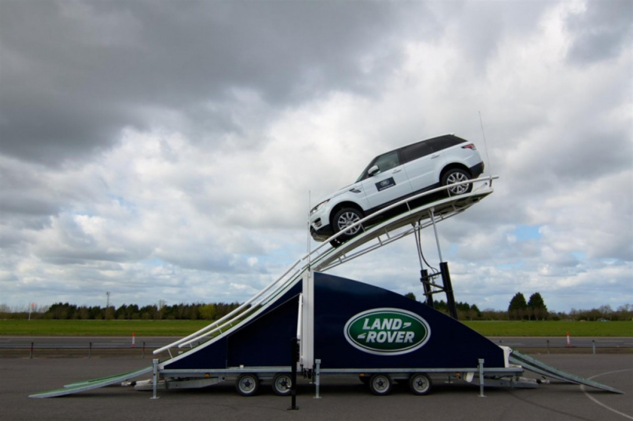 autos, cars, land rover, land rover invites all to try their discovery sport