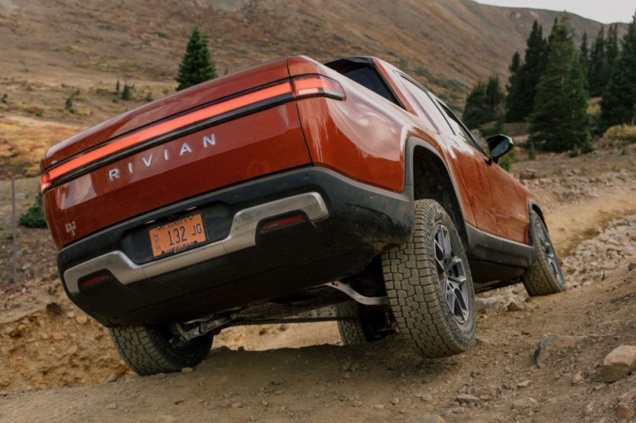 autos, cars, rivian, electric cars, rivian news, rivian r1t news, youtube, rivian shows off r1t on- and off-road ability set with drive-mode differences