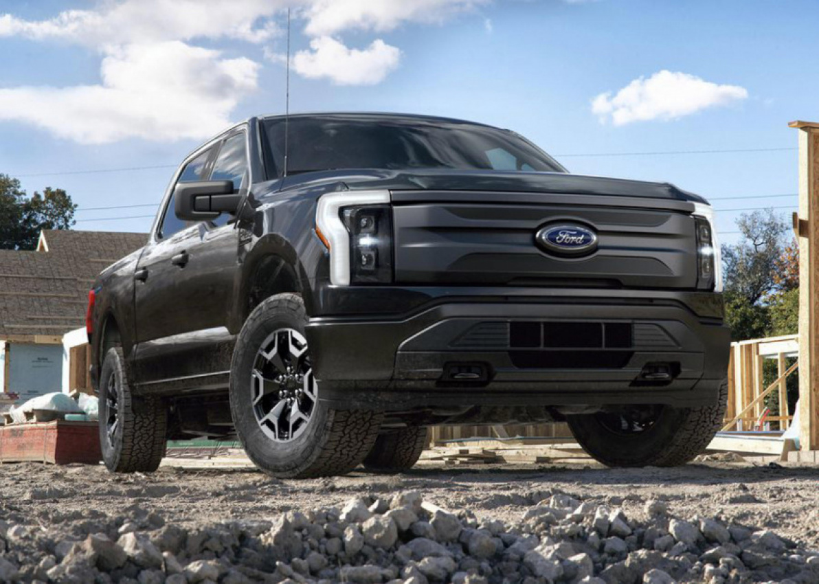 autos, cars, ford, ford's intelligent backup power system turns your f-150 lightning into a generator