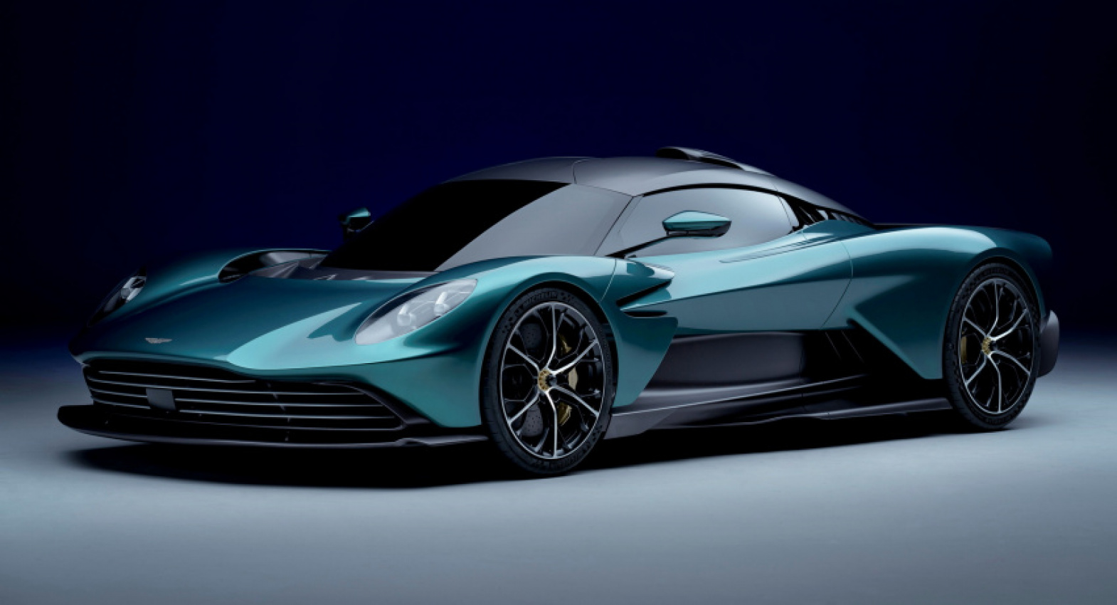 aston martin, autos, cars, news, electric vehicles, hybrids, reports, aston martin to phase out pure-ice by 2026, will only sell hybrids and evs