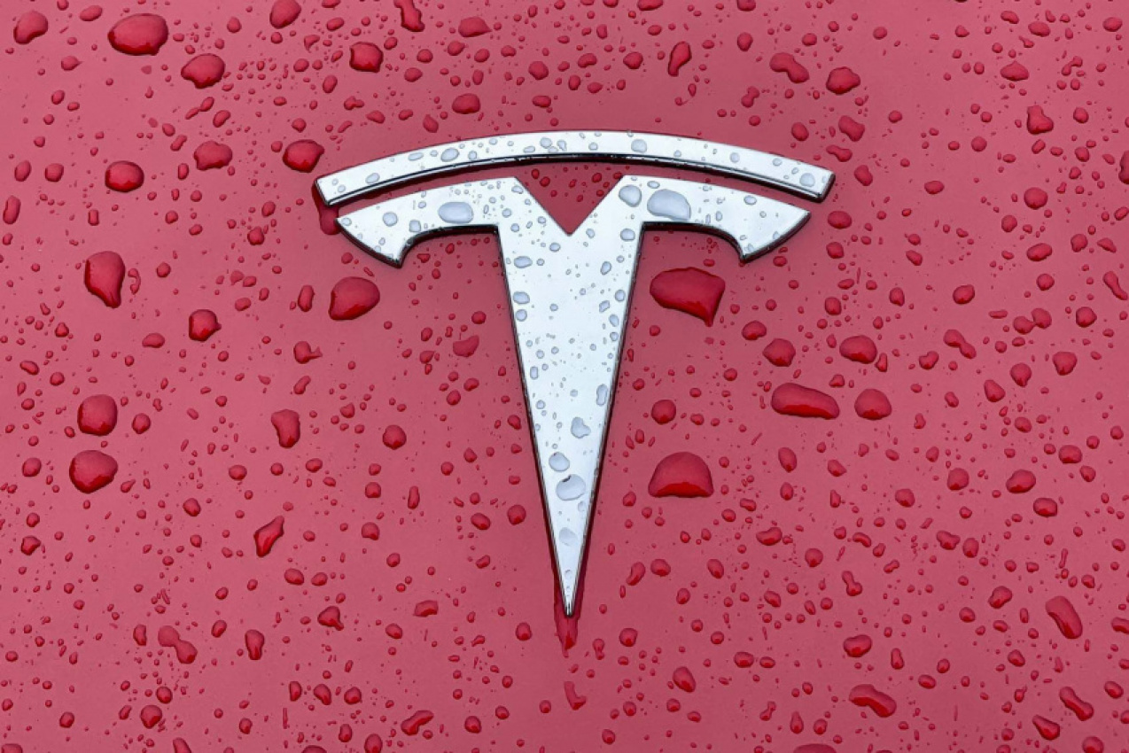 autos, cars, tesla, tesla sued by black, gay worker claiming ‘unchecked’ racism