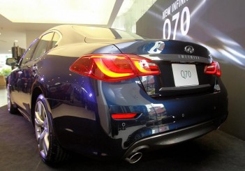 autos, cars, infiniti, infiniti q70 flagship sedan launched
