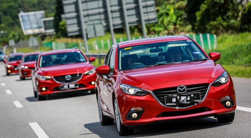 autos, cars, mazda, kelley blue book, mazda3, mazda3 is the coolest car in the us