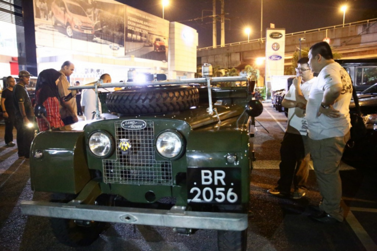 autos, cars, land rover, may day drive, series, celebrating the legendary land rover series