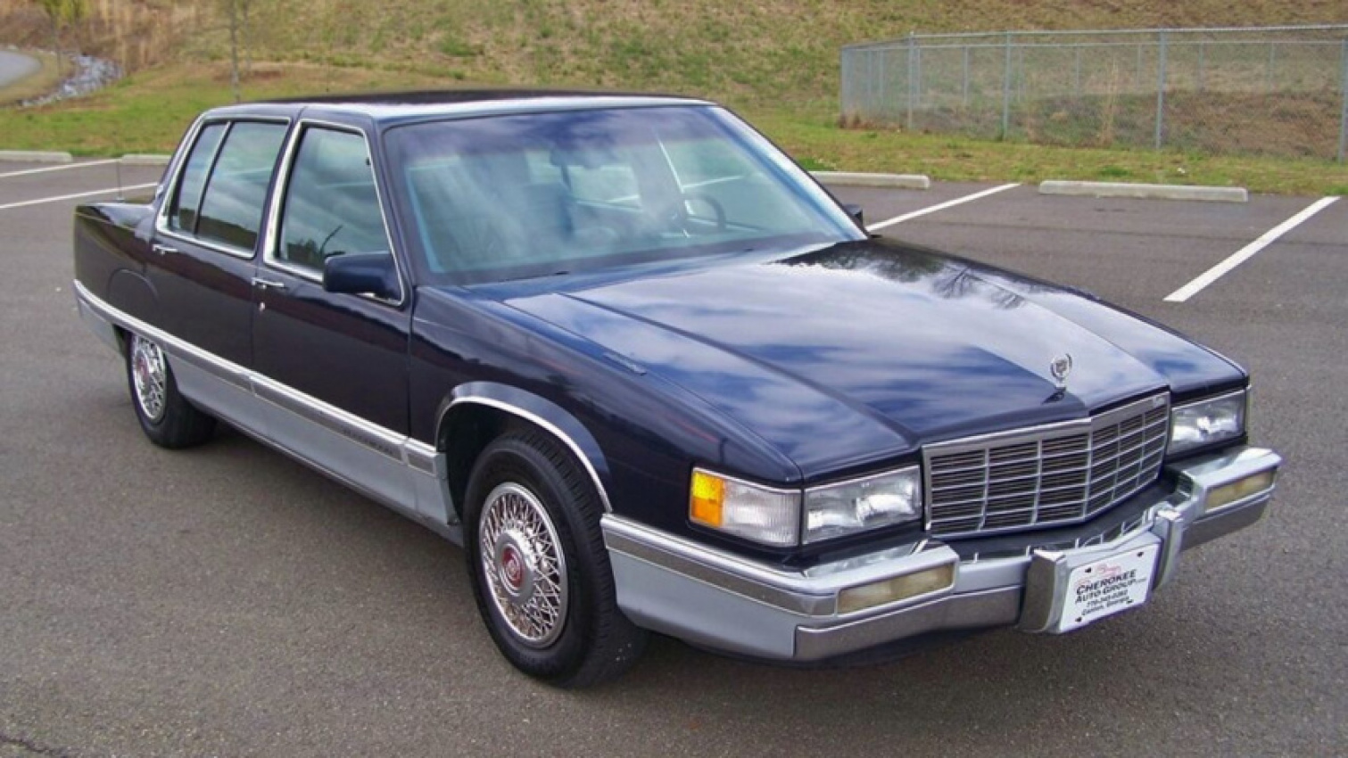 autos, cadillac, cars, classic cars, 1990s, year in review, cadillac fleetwood history 1992