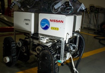 autos, cars, nissan, autos nissan, nissan’s around view monitor goes deep sea diving