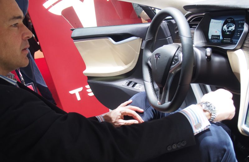 autos, cars, tesla, tesla to offer hands-free steering on model s in three months