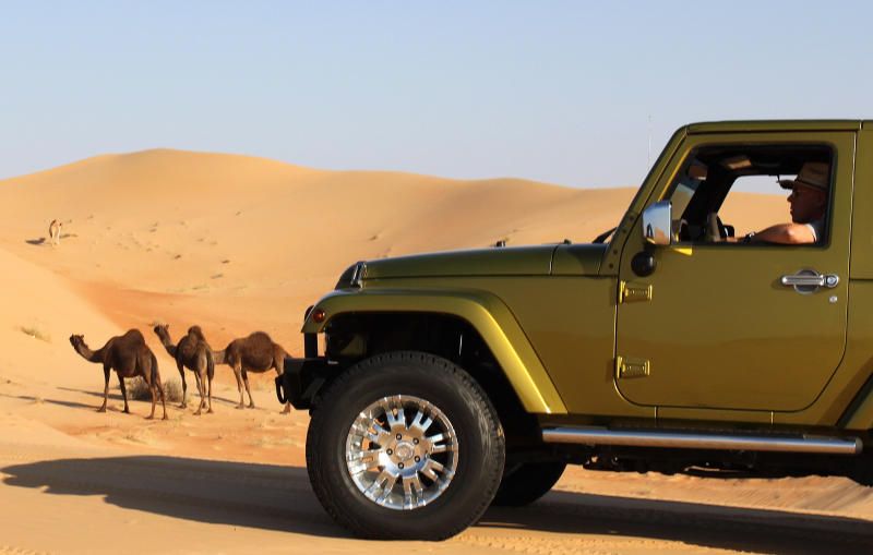 autos, cars, desert offroading, dubai, expats chill with dubai desert off-roading