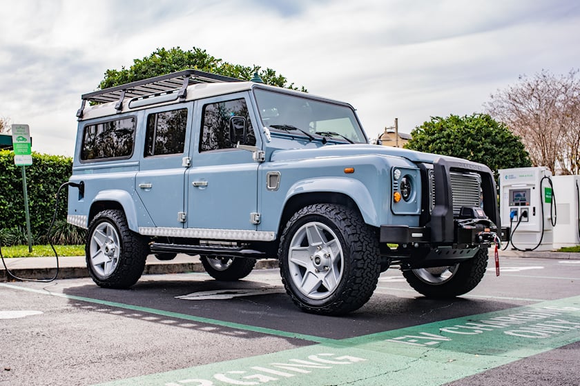 autos, cars, classic cars, land rover, electric vehicles, off road, reveal, this company built an electric defender before land rover