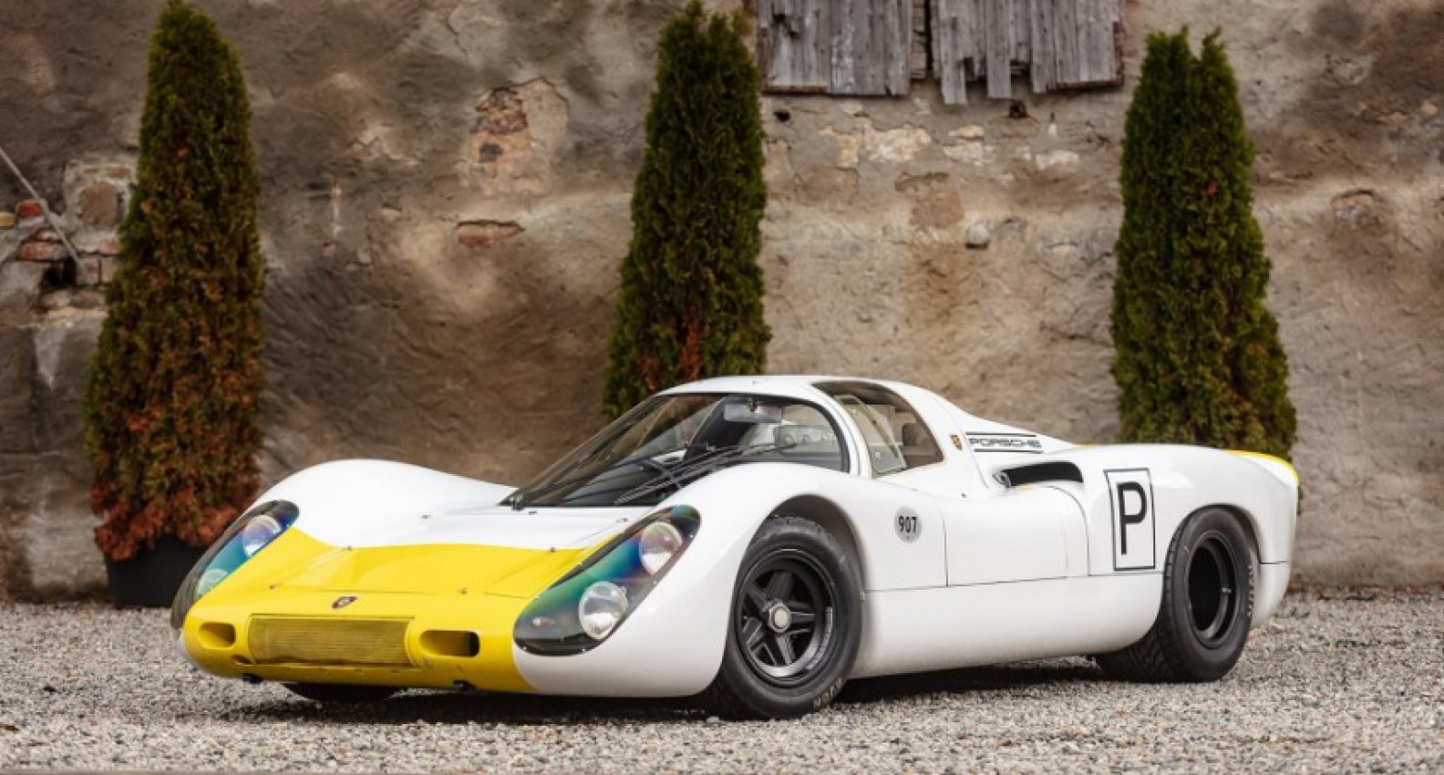 acer, autos, cars, porsche, we simply can’t pick between this pair of perfect porsche racers