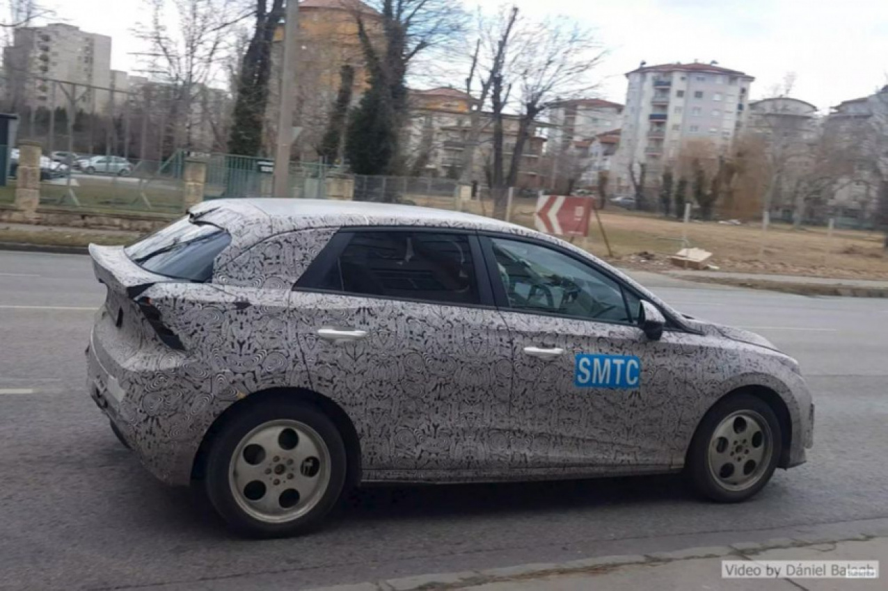 autos, cars, mg, 2023 mg electric hatch spied
