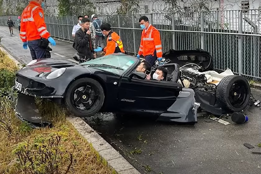 autos, cars, crash, lotus, video, watch this insane lotus exige crash that could have been fatal