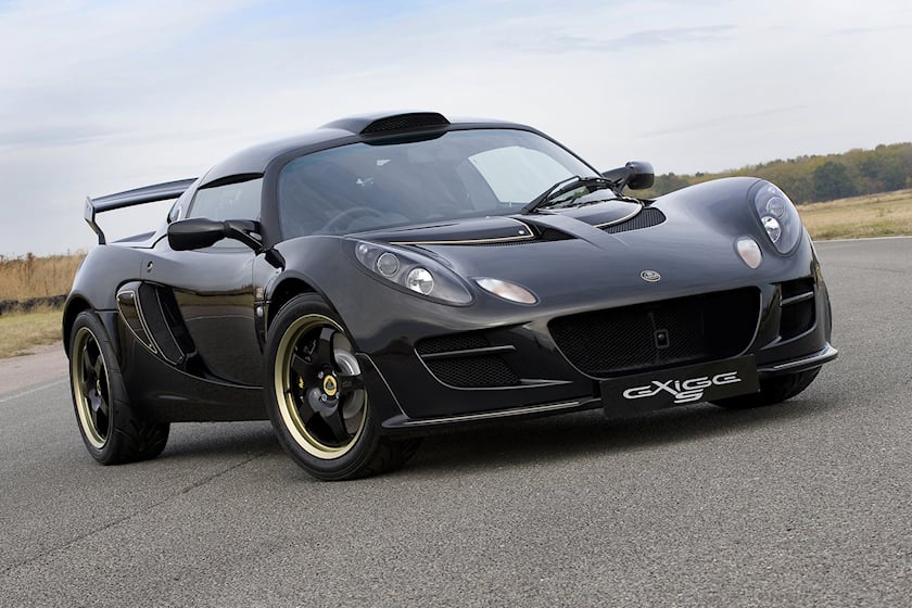 autos, cars, crash, lotus, video, watch this insane lotus exige crash that could have been fatal
