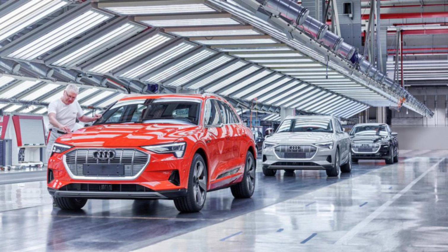 audi, autos, cars, audi offers virtual tours of brussels electric car factory