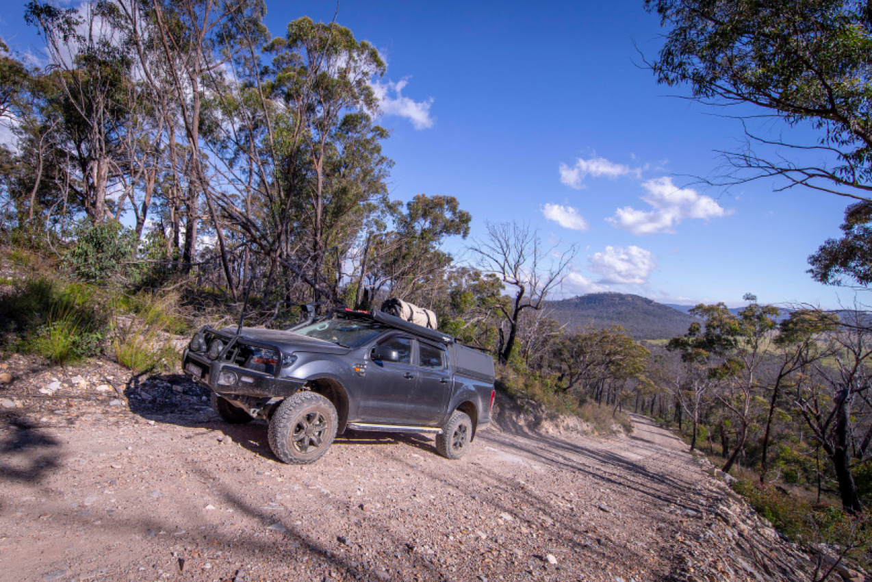 autos, cars, gear, how to, how-to, how to, how to safely drive up steep inclines in a 4x4