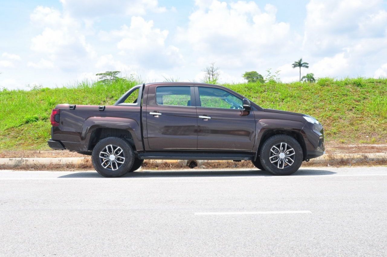 autos, car brands, cars, angka-tan motor sdn bhd, malaysia, pick up truck, a review of the jmc vigus pro 4×4