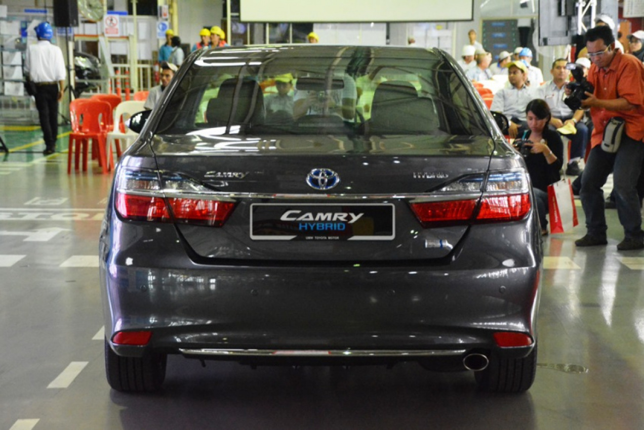 autos, cars, featured, toyota, camry, hybrid, toyota camry, toyota camry hybrid ckd roll-out from assb, shah alam