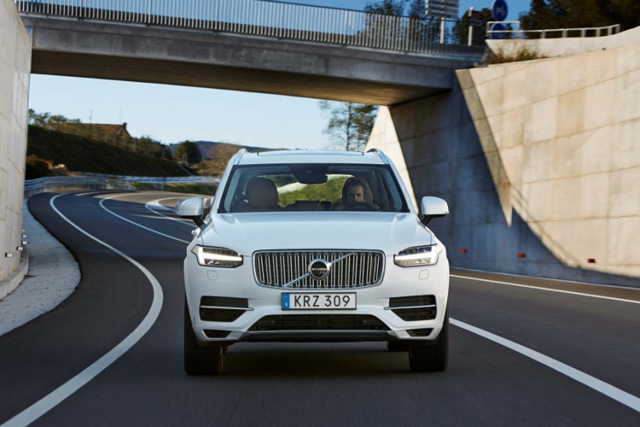 autos, cars, featured, volvo, twin engine, xc90, volvo squeezes extra efficiency from xc90 t8 twin engine