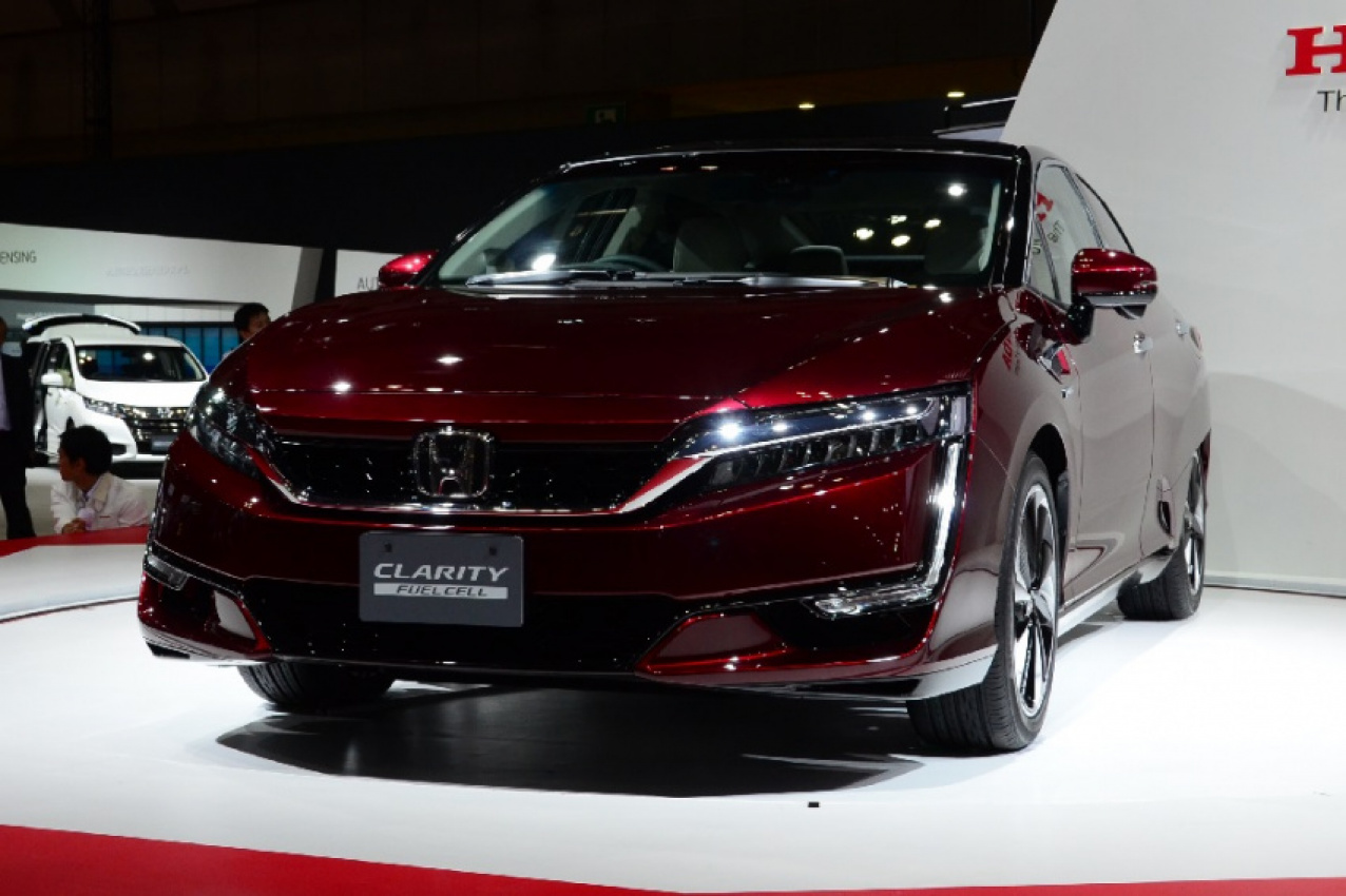 autos, cars, featured, honda, civic, clarity, fuel cell, tokyo 2015, type r, tokyo motor show 2015 – honda wows with excitement and efficiency