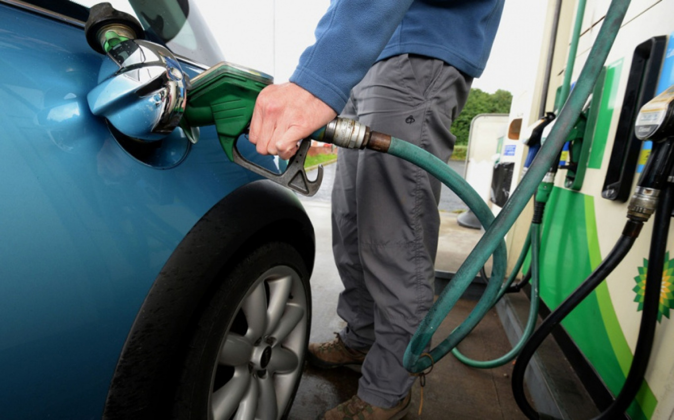 advice, autos, cars, car clinic, diesel, fuel, misfuel, petrol, what to do if you put the wrong fuel in your car